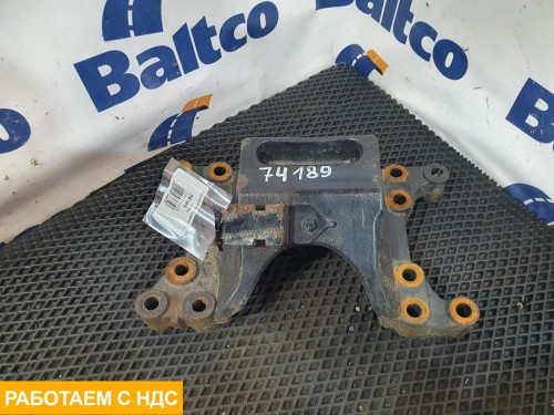 Кроншейн траверсы рамы левый