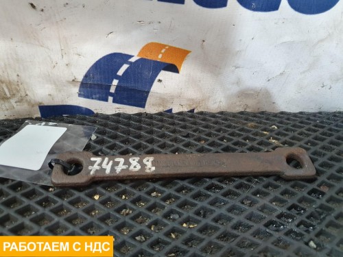 Проставка кронштейна бака